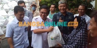 Ramadhan 1444 H, Petrokimia Gresik Serahkan 12.540 Paket Bantuan untuk Masyarakat
