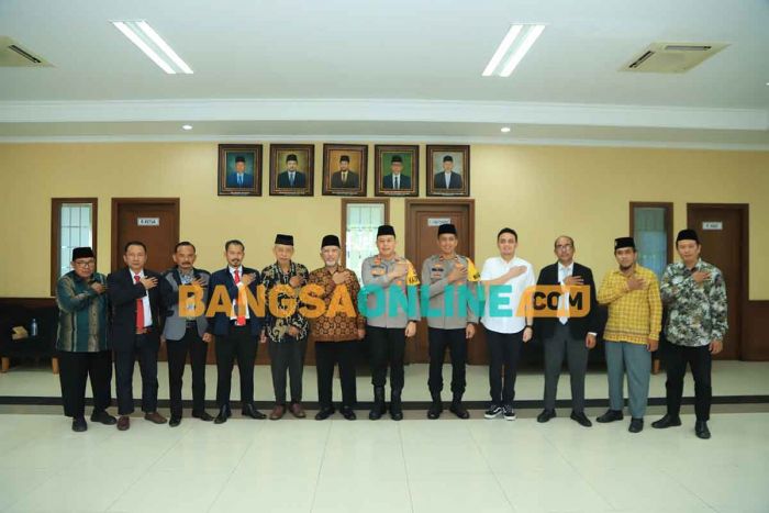 Wujudkan Pemilu 2024 Damai, Kapolres Gresik Rangkul Tokoh Agama Wujudkan Pemilu 2024 Damai, Kapolres Gresik Rangkul Tokoh Agama