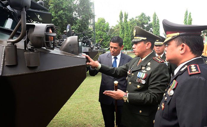 Wali Kota Kediri Ikuti Upacara HUT ke-77 TNI