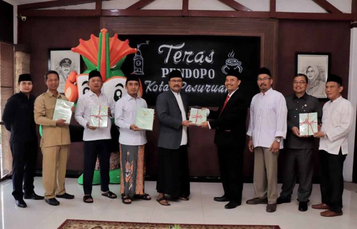 Gus Ipul Terima 475 Sertifikat Aset Tanah Milik Pemerintah Gus Ipul Terima 475 Sertifikat Aset Tanah Milik Pemerintah