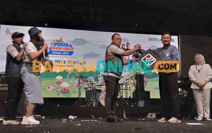 Hadiri Pesta Rakyat Simpedes BRI 2022, Ketertiban Penonton Dipuji Wali Kota Madiun