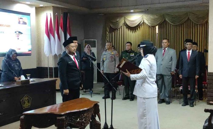 Bupati Gresik Lantik PAW Kades Belahanrejo Bupati Gresik Lantik PAW Kades Belahanrejo