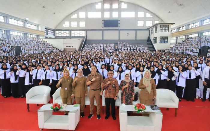 Lantik 2.086 PPPK, Wali Kota Surabaya Imbau Maksimalkan Tugas Kepada Masyarakat