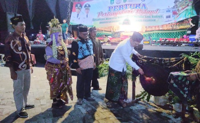 Warga Gempol Desak Mas Dion Jadi Bupati Pasuruan Warga Gempol Desak Mas Dion Jadi Bupati Pasuruan