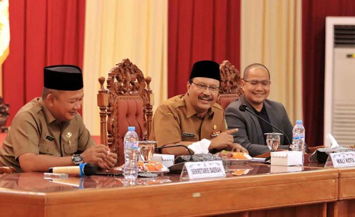Di Forum Aktivasi Budaya Kerja ASN Ber-AKHLAK, Gus Ipul Minta Kinerja PPPK Berdampak bagi Masyarakat Di Forum Aktivasi Budaya Kerja ASN Ber-AKHLAK, Gus Ipul Minta Kinerja PPPK Berdampak bagi Masyarakat