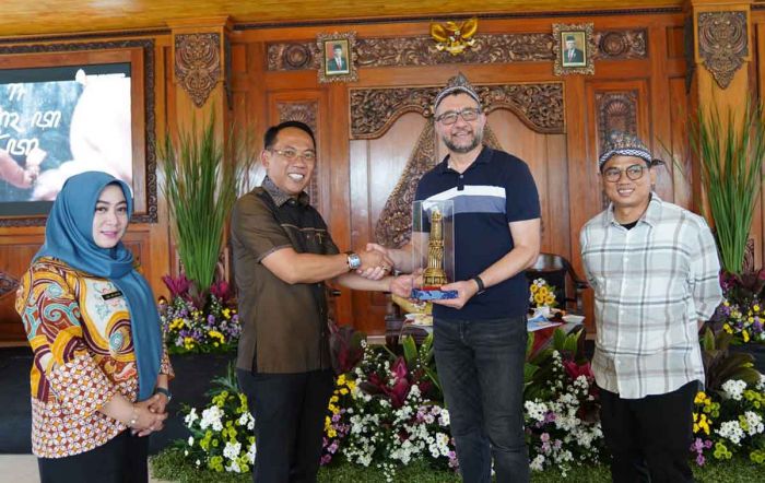 UMKM Kota Mojokerto Jadi Bahan Studi Mahasiswa dari University Southern California UMKM Kota Mojokerto Jadi Bahan Studi Mahasiswa dari University Southern California