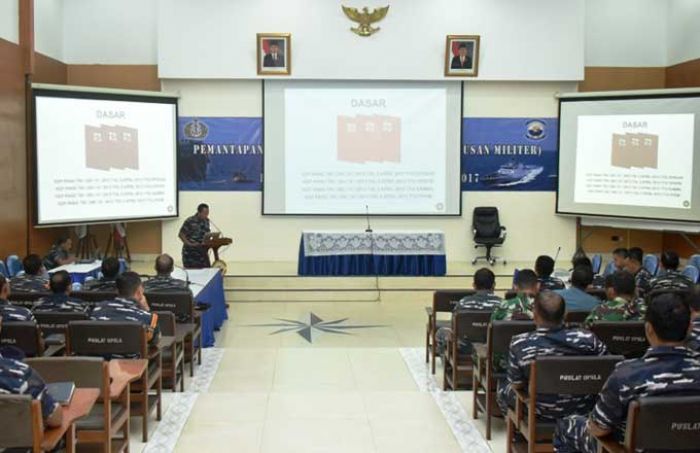 Komandan Satkatarmatim Berikan Pemantapan Kepada Perwira Pelaku AJ-XXXV/2017 Komandan Satkatarmatim Berikan Pemantapan Kepada Perwira Pelaku AJ-XXXV/2017