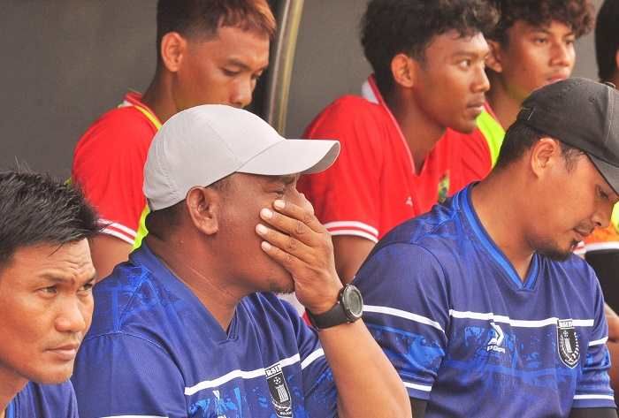 Kompetisi Kurang Tiga Hari, Pelatih Persibo Bojonegoro Dipecat, Ada Apa? Kompetisi Kurang Tiga Hari, Pelatih Persibo Bojonegoro Dipecat, Ada Apa?