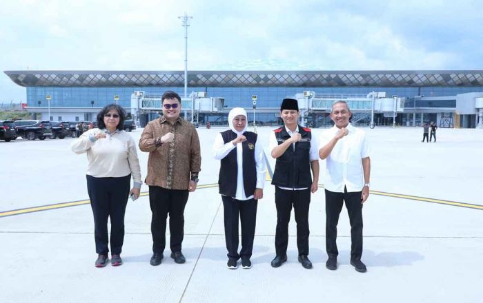 Tinjau Kesiapan Operasional Bandara Internasional Dhoho, Gubernur Khofifah Paparkan Pelbagai Dampak Tinjau Kesiapan Operasional Bandara Internasional Dhoho, Gubernur Khofifah Paparkan Pelbagai Dampak