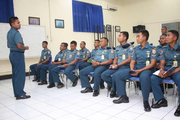 Satban Koarmatim Laksanakan Latihan Navigasi Bahari TW-I Tahun 2018 Satban Koarmatim Laksanakan Latihan Navigasi Bahari TW-I Tahun 2018
