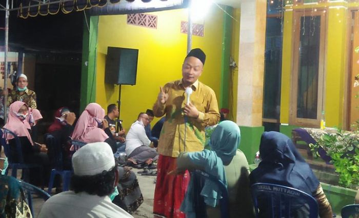 Sambung Rasa dengan Qosim-Alif, Nelayan Mengare Keluhkan Pencari Ikan yang Gunakan Trawl Sambung Rasa dengan Qosim-Alif, Nelayan Mengare Keluhkan Pencari Ikan yang Gunakan Trawl