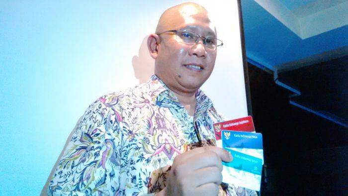 Warga Surabaya dan Banyuwangi Terima KKS Warga Surabaya dan Banyuwangi Terima KKS