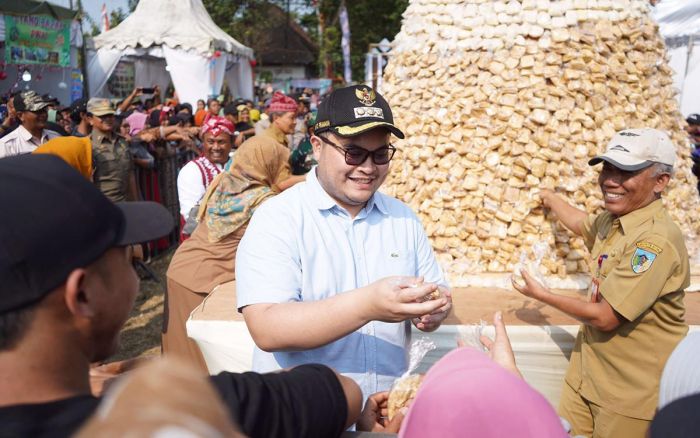 Kunjungi Kampung Tahu, Bupati Kediri Dorong Semua Pengrajin Segera Urus Perizinan Kunjungi Kampung Tahu, Bupati Kediri Dorong Semua Pengrajin Segera Urus Perizinan