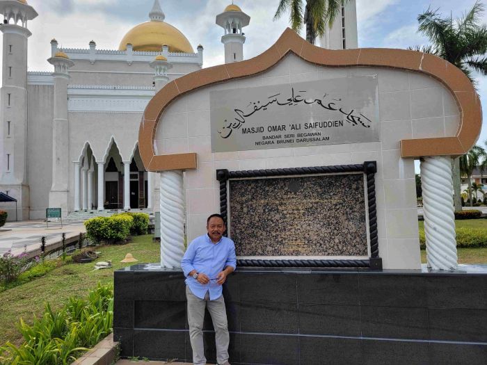 Penghafal Al-Quran Dapat Insentif Rp11 Juta Tiap Bulan, Catatan BANGSAONLINE dari Brunei Darussalam Penghafal Al-Quran Dapat Insentif Rp11 Juta Tiap Bulan, Catatan BANGSAONLINE dari Brunei Darussalam