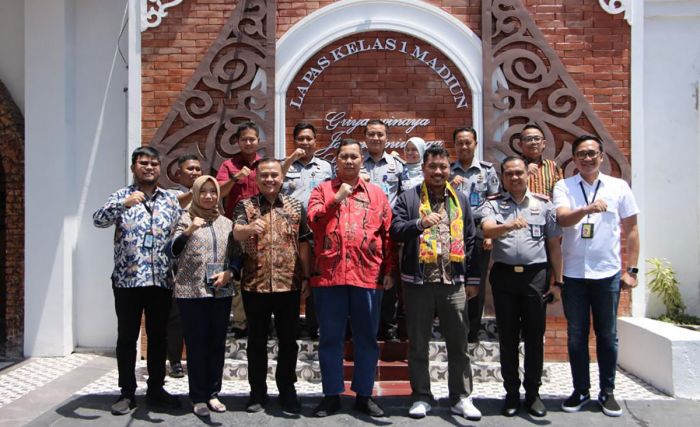 Berikan Atensi Pembangunan ZI, Tim KemenPAN-RB Kunjungi Dua Satker di Madiun Berikan Atensi Pembangunan ZI, Tim KemenPAN-RB Kunjungi Dua Satker di Madiun