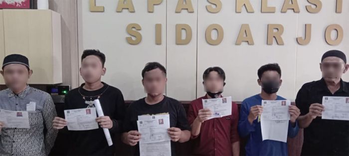 Jalani Asimilasi di Rumah, 12 Orang Warga Binaan Lapas Sidoarjo Bisa Buka Puasa Bareng Keluarga