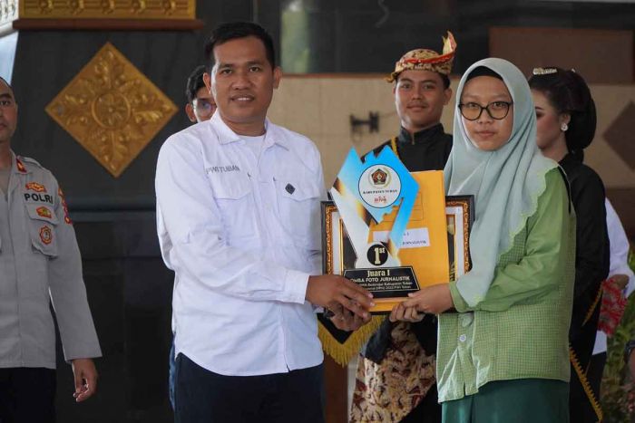 Peraih Juara 1 Lomba Foto Jurnalistik yang Digelar Oleh PWI Tuban Ternyata Gemar Membuat Film