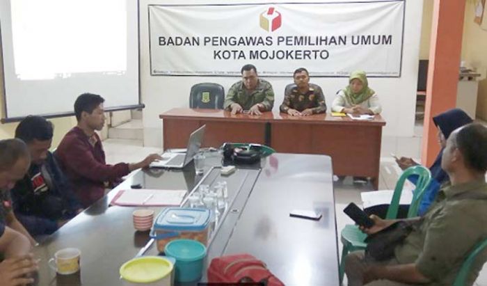 Bawaslu Kota Mojokerto Gandeng Wartawan Awasi Pemilu Bawaslu Kota Mojokerto Gandeng Wartawan Awasi Pemilu