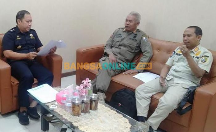 Satpol PP Sampang Bentuk Satgas untuk Berantas Peredaran Rokok Ilegal Satpol PP Sampang Bentuk Satgas untuk Berantas Peredaran Rokok Ilegal