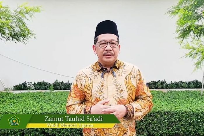 Wamenag Minta Aparat Kepolisian Tingkatkan Keamanan Tempat Ibadah Usai Penembakan Kantor MUI Wamenag Minta Aparat Kepolisian Tingkatkan Keamanan Tempat Ibadah Usai Penembakan Kantor MUI