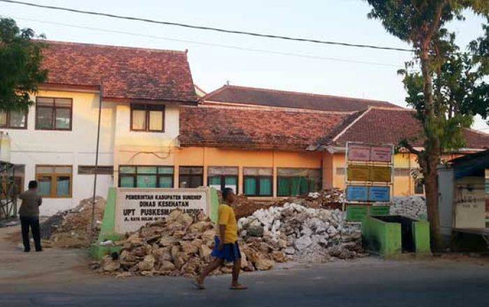 Proyek Puskesmas Ganding Sumenep Diduga Bodong, Dikerjakan Tanpa Ada Papan Nama Proyek Puskesmas Ganding Sumenep Diduga Bodong, Dikerjakan Tanpa Ada Papan Nama