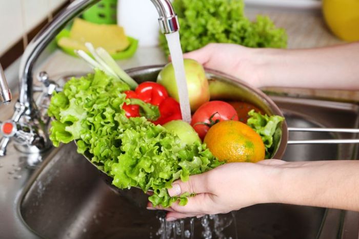 Tips Cuci Buah dan Sayur untuk Hilangkan Pestisida