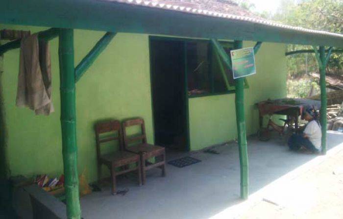 Janda Tua di Kanor Bojonegoro Kaget Rumahnya 