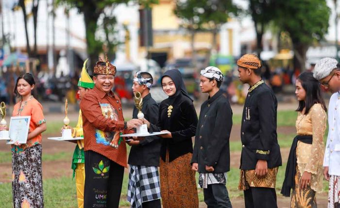 Bupati Jember Sampaikan Pesan Mendikbudristek saat Peringati HUT ke-77 PGRI dan Hari Guru Nasional