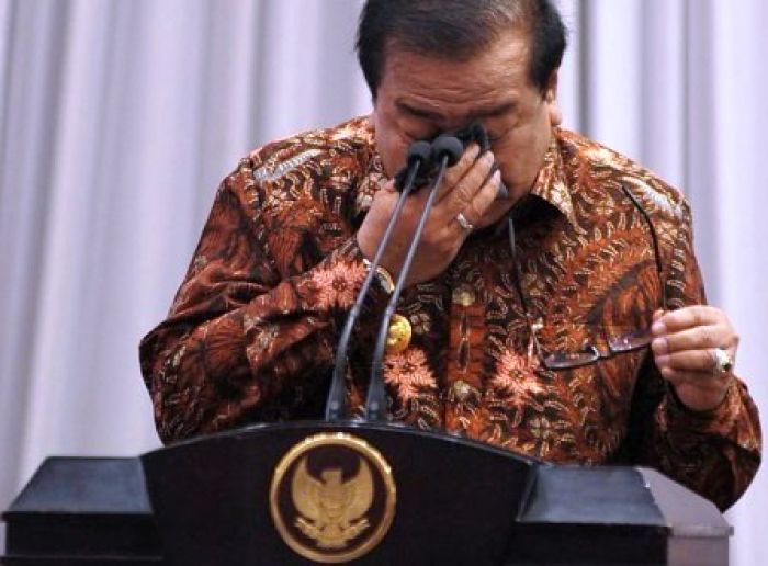Menangis di Hadapan SBY, Pakde Karwo Urung Baca Sambutan