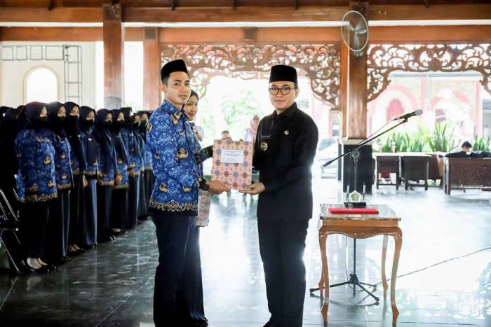 Lantik 225 PNS, Bupati Pamekasan Minta Jangan Main-main dengan Amanah Lantik 225 PNS, Bupati Pamekasan Minta Jangan Main-main dengan Amanah