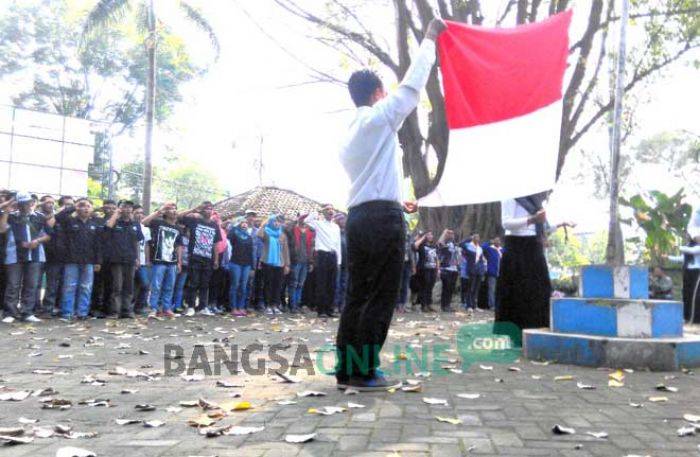 Lintas Komunitas Pemuda di Jombang Gelar Upacara Kemerdekaan, Slanker dan Punk Peserta Lintas Komunitas Pemuda di Jombang Gelar Upacara Kemerdekaan, Slanker dan Punk Peserta