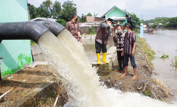 Sidak Banjir di Sidoarjo, Cak Hud Cek Kondisi Sejumlah Pompa Air