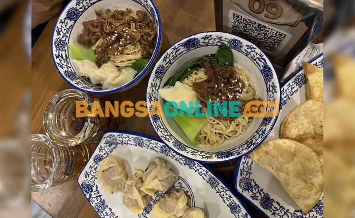 Pecinta Bakmi Wajib Cobain Prop Noodle Bar Pecinta Bakmi Wajib Cobain Prop Noodle Bar