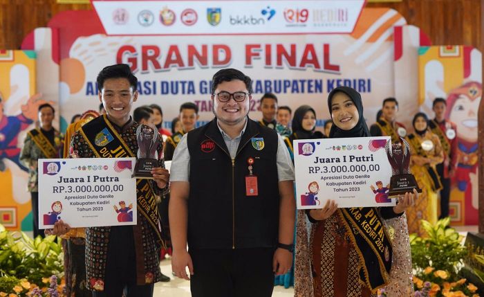Bupati Kediri Minta Duta Genre Ikut Berperan dalam Pencegahan Pernikahan Dini Bupati Kediri Minta Duta Genre Ikut Berperan dalam Pencegahan Pernikahan Dini