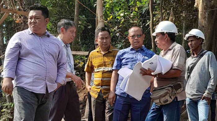 Sidak Pembangunan Jembatan di Selomukti, DPRD Situbondo: Gagal Perencanaan