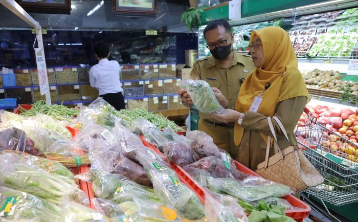 Jelang Ramadhan, DKPP Kota Kediri Sidak Swalayan Cek Komoditas PSAT