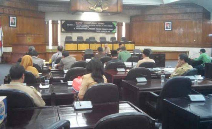 Bahas Ranperda Miras, Minuman "Tuak" Khas Tuban Terancam Bahas Ranperda Miras, Minuman "Tuak" Khas Tuban Terancam