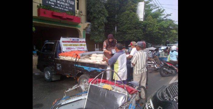 Operasi Pasar yang Diadakan Diskoperindag Kota Mojokerto Sepi Peminat
