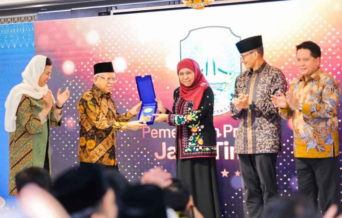 Raih 6 Penghargaan Sekaligus, Jawa Timur Sabet Juara Umum Anugerah Adinata Syariah Raih 6 Penghargaan Sekaligus, Jawa Timur Sabet Juara Umum Anugerah Adinata Syariah