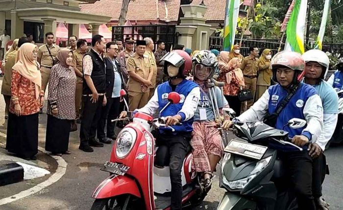 Aplikasi Pasar Online Lamongan Bantu Penyandang Disabilitas Aplikasi Pasar Online Lamongan Bantu Penyandang Disabilitas