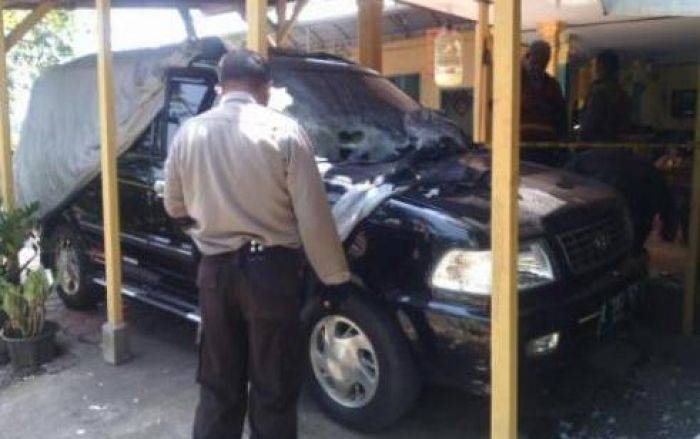 Rumah Ketua KSPI di Sidoarjo Dibom, Diduga Karena Gerakkan Massa untuk Demo Rumah Ketua KSPI di Sidoarjo Dibom, Diduga Karena Gerakkan Massa untuk Demo