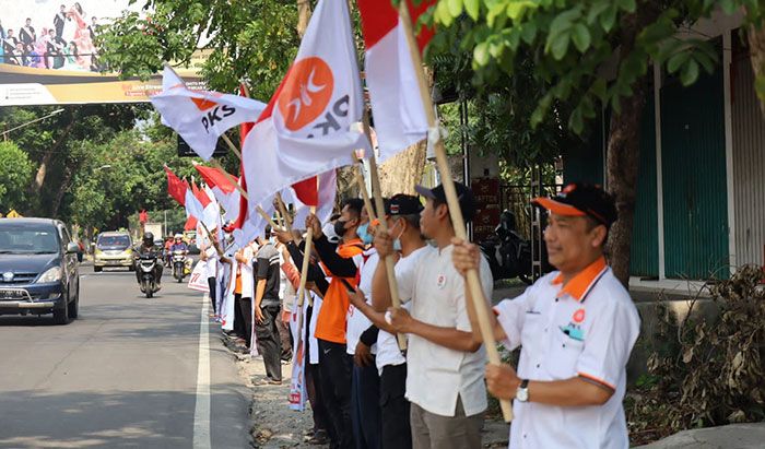 Ikut Semarakkan HUT ke-77 RI, PKS Kabupaten Kediri Gelar Flashmob Ikut Semarakkan HUT ke-77 RI, PKS Kabupaten Kediri Gelar Flashmob