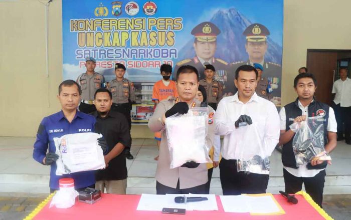Satresnarkoba Polresta Sidoarjo Gagalkan Pengiriman Paket Ekspedisi Berisi Sabu Satresnarkoba Polresta Sidoarjo Gagalkan Pengiriman Paket Ekspedisi Berisi Sabu