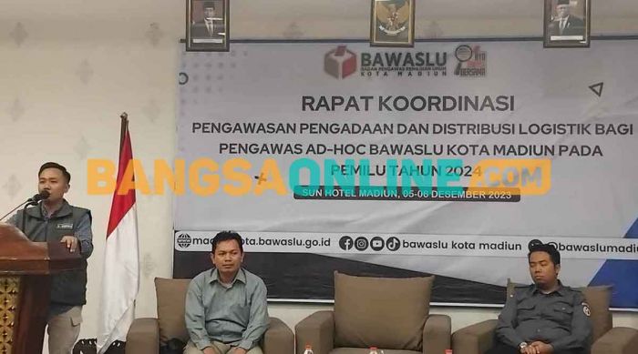 Gandeng Pringgodigdo Institute, Bawaslu Kota Madiun Didik para Panwascam dan PKD Gandeng Pringgodigdo Institute, Bawaslu Kota Madiun Didik para Panwascam dan PKD