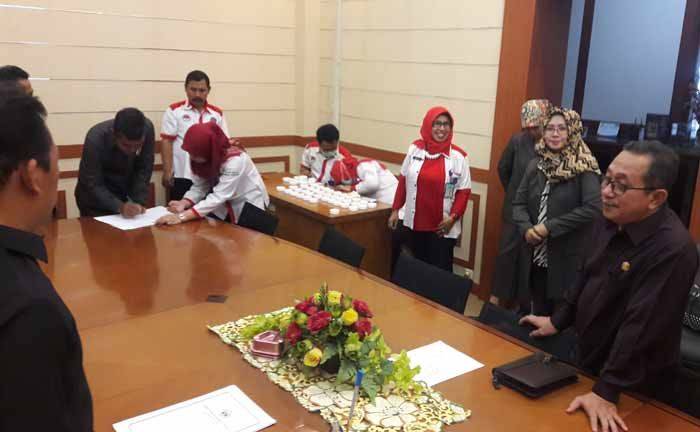 Gandeng BNN, 50 Anggota DPRD Gresik Tes Narkoba Gandeng BNN, 50 Anggota DPRD Gresik Tes Narkoba