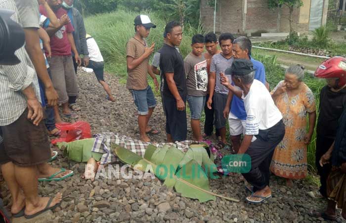 Tertabrak Kereta Api, Kakek Renta di Jombang Tewas Tertabrak Kereta Api, Kakek Renta di Jombang Tewas