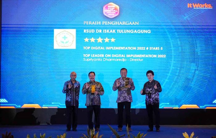 Sukses Transformasi Digital, RSUD Dr. Iskak Sabet Penghargaan TOP DIGITAL Awards 2022
