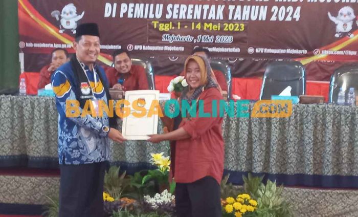 Susul PDIP, NasDem Daftarkan Bacaleg ke KPU Kabupaten Mojokerto