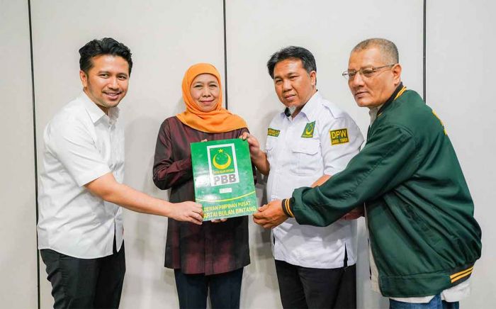 Dikawal Kirab Budaya, Khofifah-Emil Daftar ke KPU Jatim Besok Dikawal Kirab Budaya, Khofifah-Emil Daftar ke KPU Jatim Besok