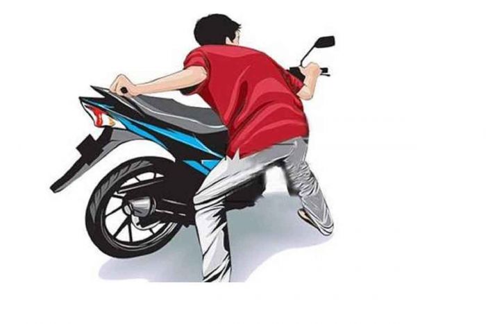 Penjaga Warung di Porong Sidoarjo Bawa Kabur Motor Pembeli Minuman Penjaga Warung di Porong Sidoarjo Bawa Kabur Motor Pembeli Minuman